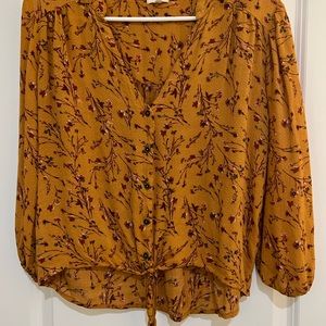 Crop top golden yellow blouse.